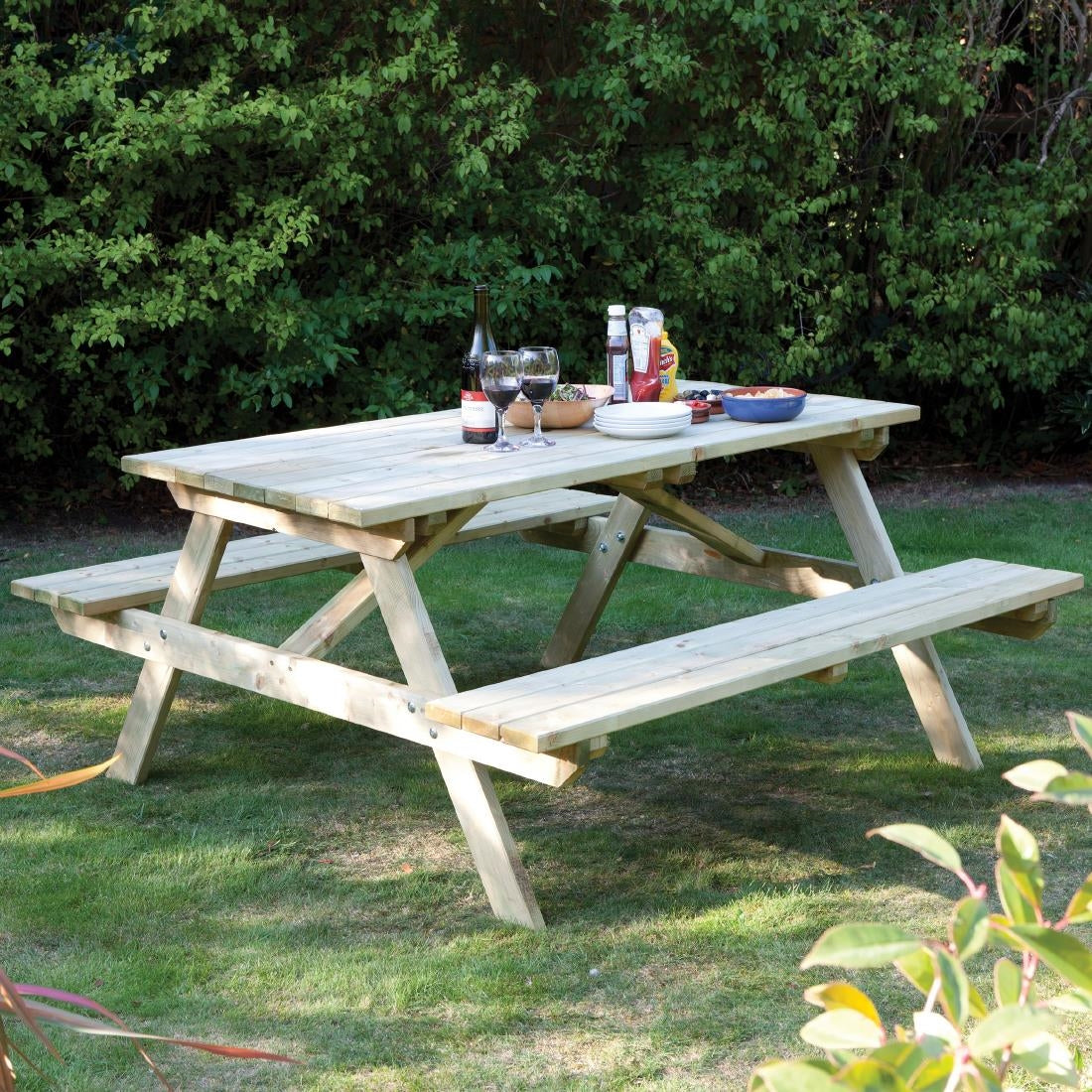 CH879 Rowlinson Picnic Table Natural Timber 180cm