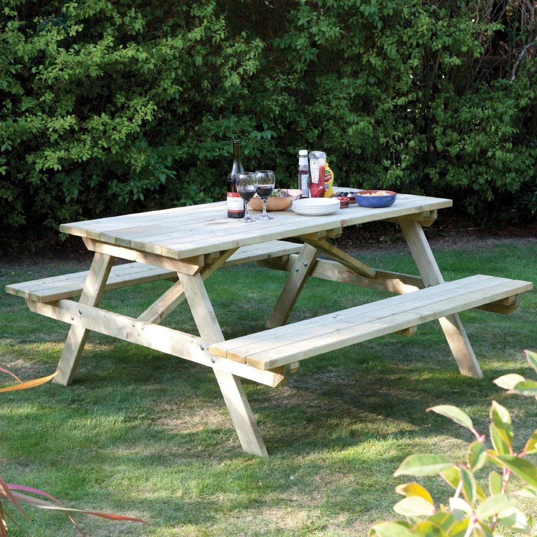 CH879 Rowlinson Picnic Table Natural Timber 180cm - JD Catering Equipment Solutions Ltd