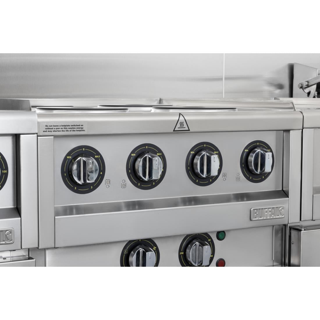 SA808 Buffalo 600 Series 4 Plate Electric Convection Oven Range