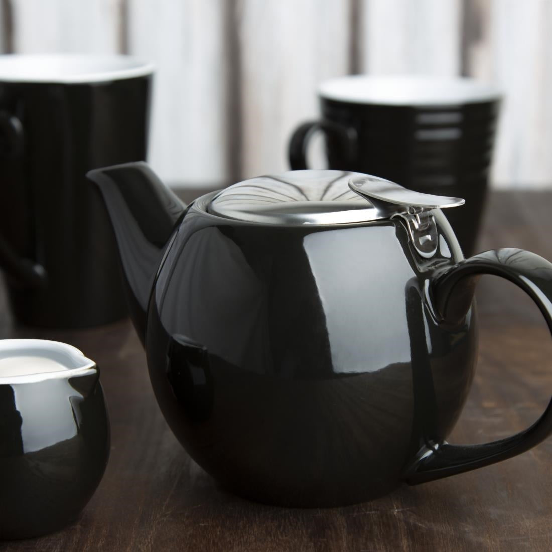 CU958 Olympia Cafe Teapot Black