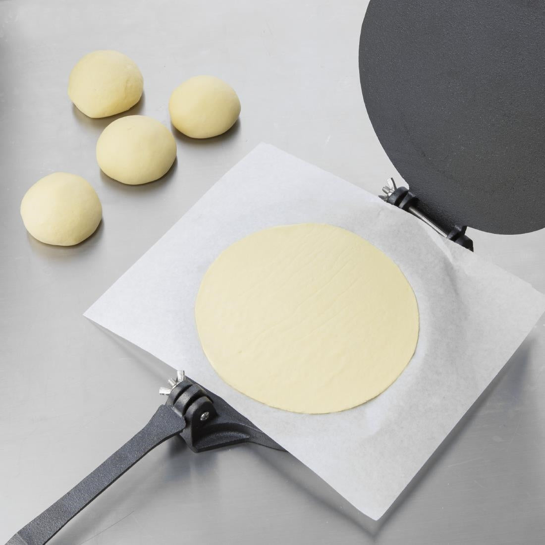 CZ942 Vogue Cast Iron Tortilla Press 200mm