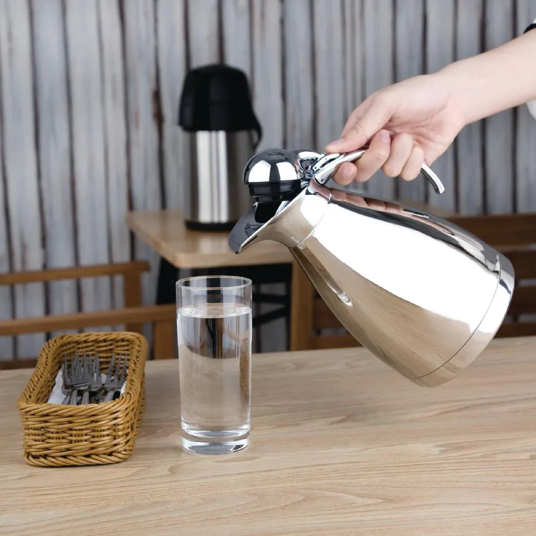 DL167 Olympia Vacuum Jug Polished - JD Catering Equipment Solutions Ltd
