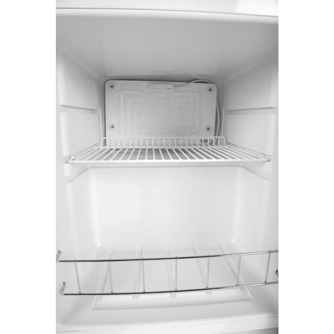 DM071 Polar C-Series Countertop Display Fridge 46Ltr White - JD Catering Equipment Solutions Ltd