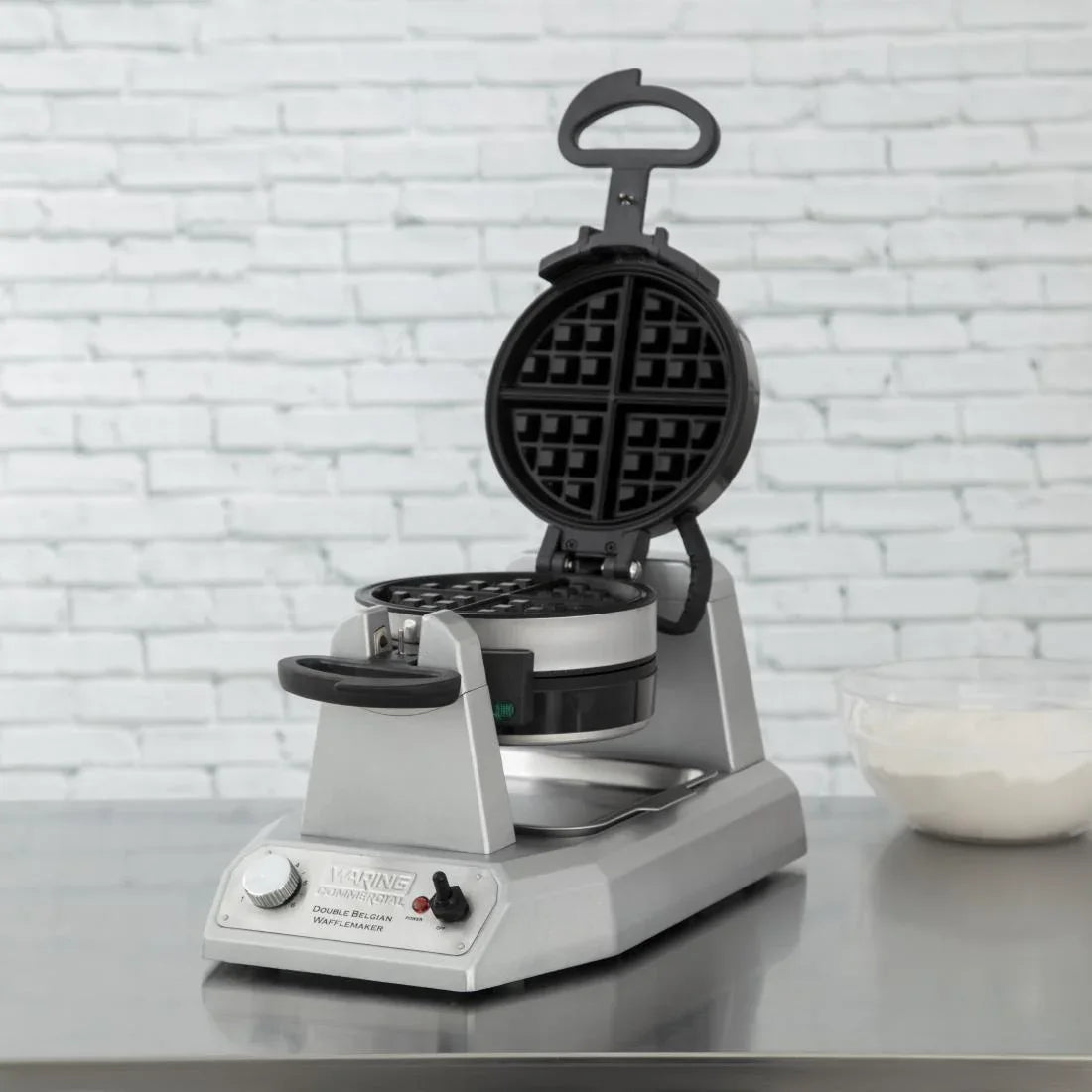 DM874 Waring Double Waffle Maker WW200K DM874 - JD Catering Equipment Solutions Ltd