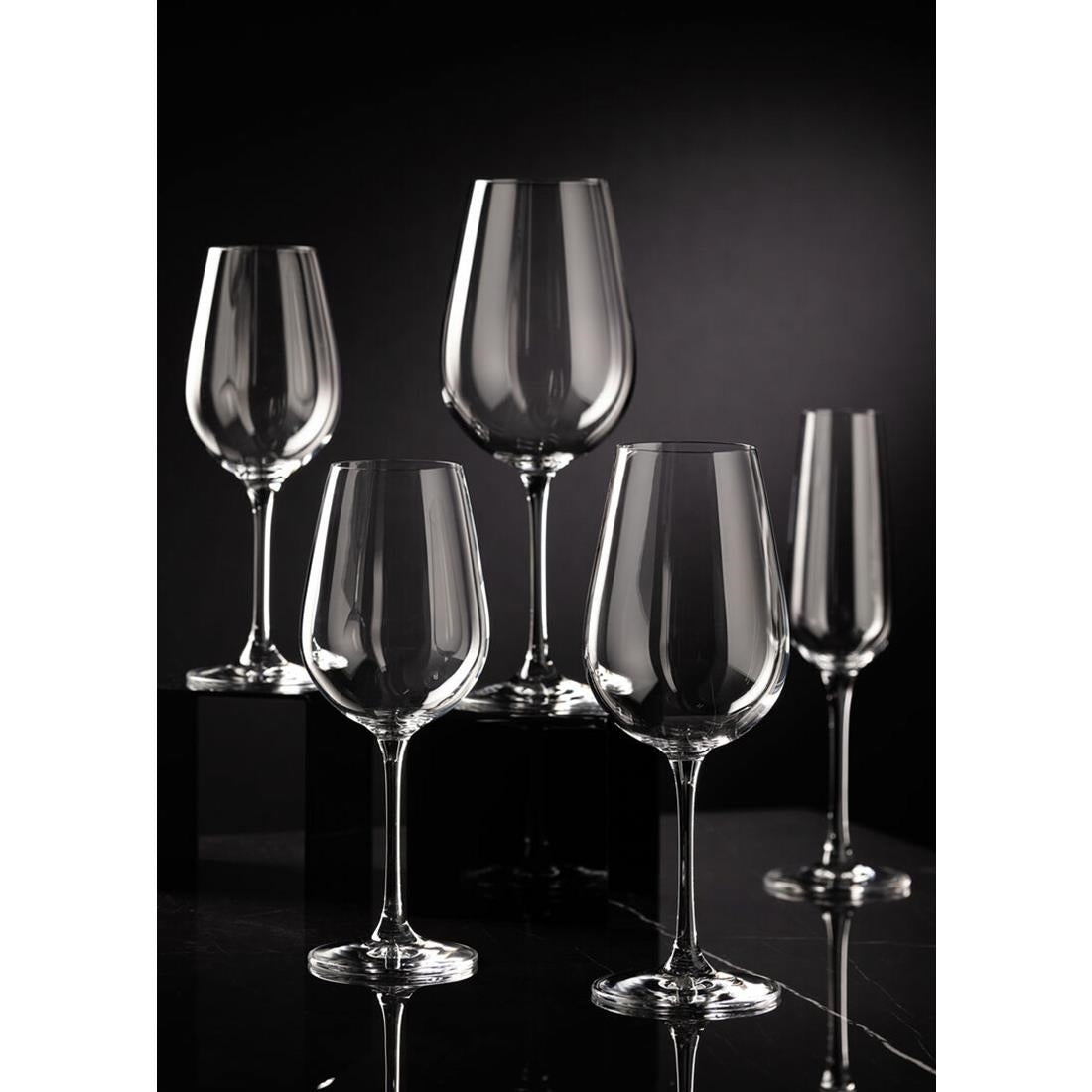 DX915 Utopia Mississippi Wine Glasses 650ml (Pack of 6)