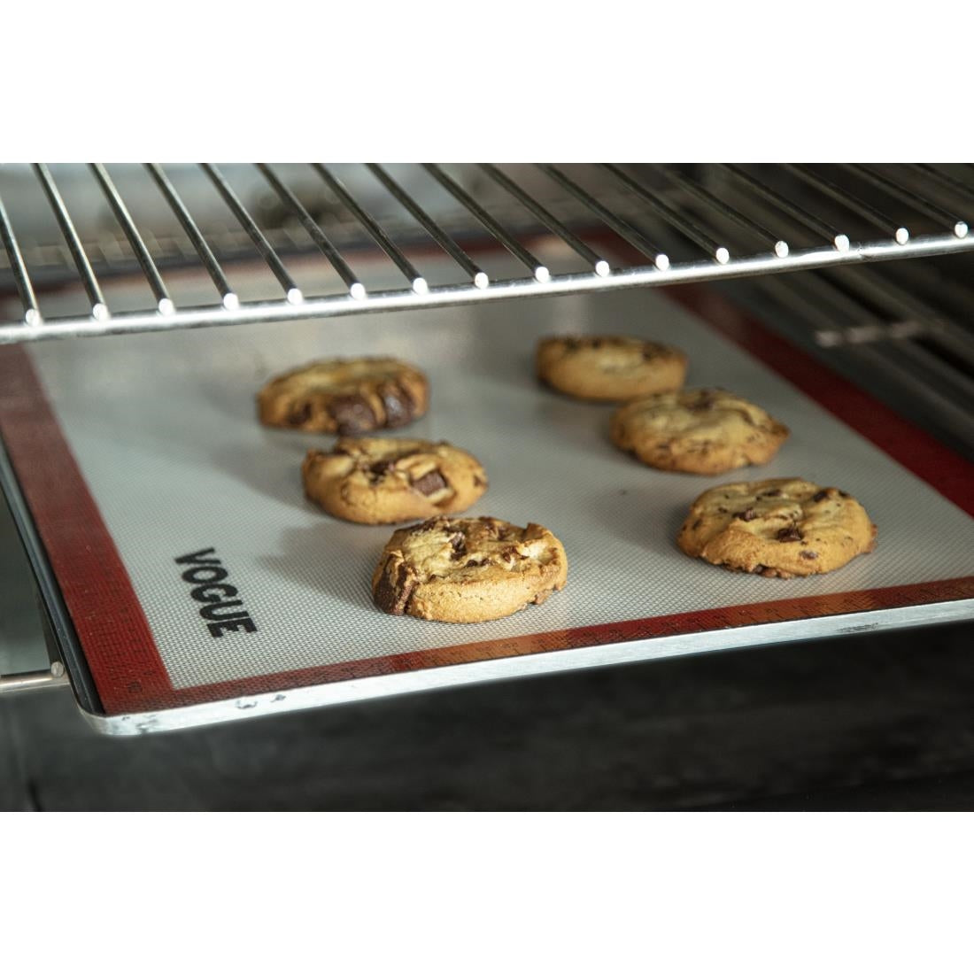E687 Vogue Non-Stick Silicone Baking Mat 585 x 385mm