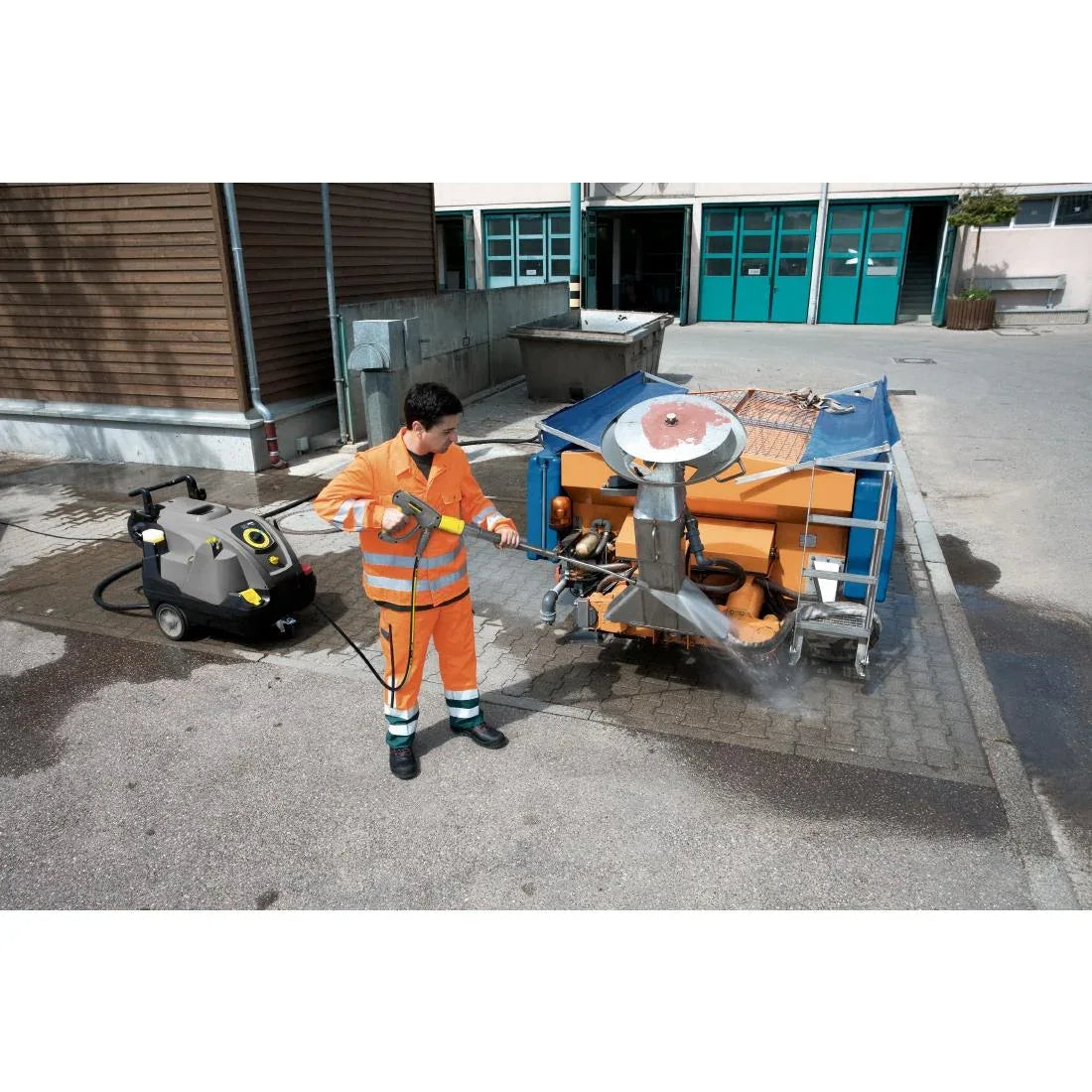 FU068 Karcher High Pressure Cleaner HDS 6/12 C - JD Catering Equipment Solutions Ltd