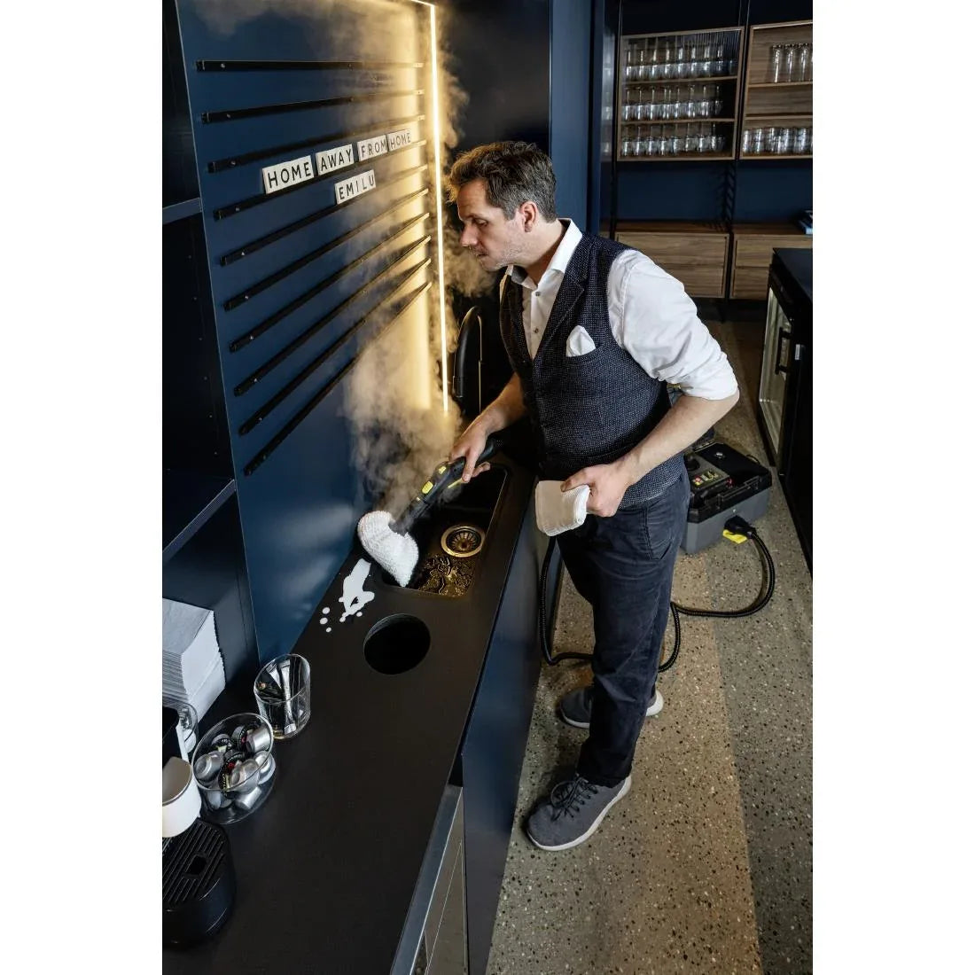 FU091 Karcher Steam Cleaner SG 4/2 Classic - JD Catering Equipment Solutions Ltd