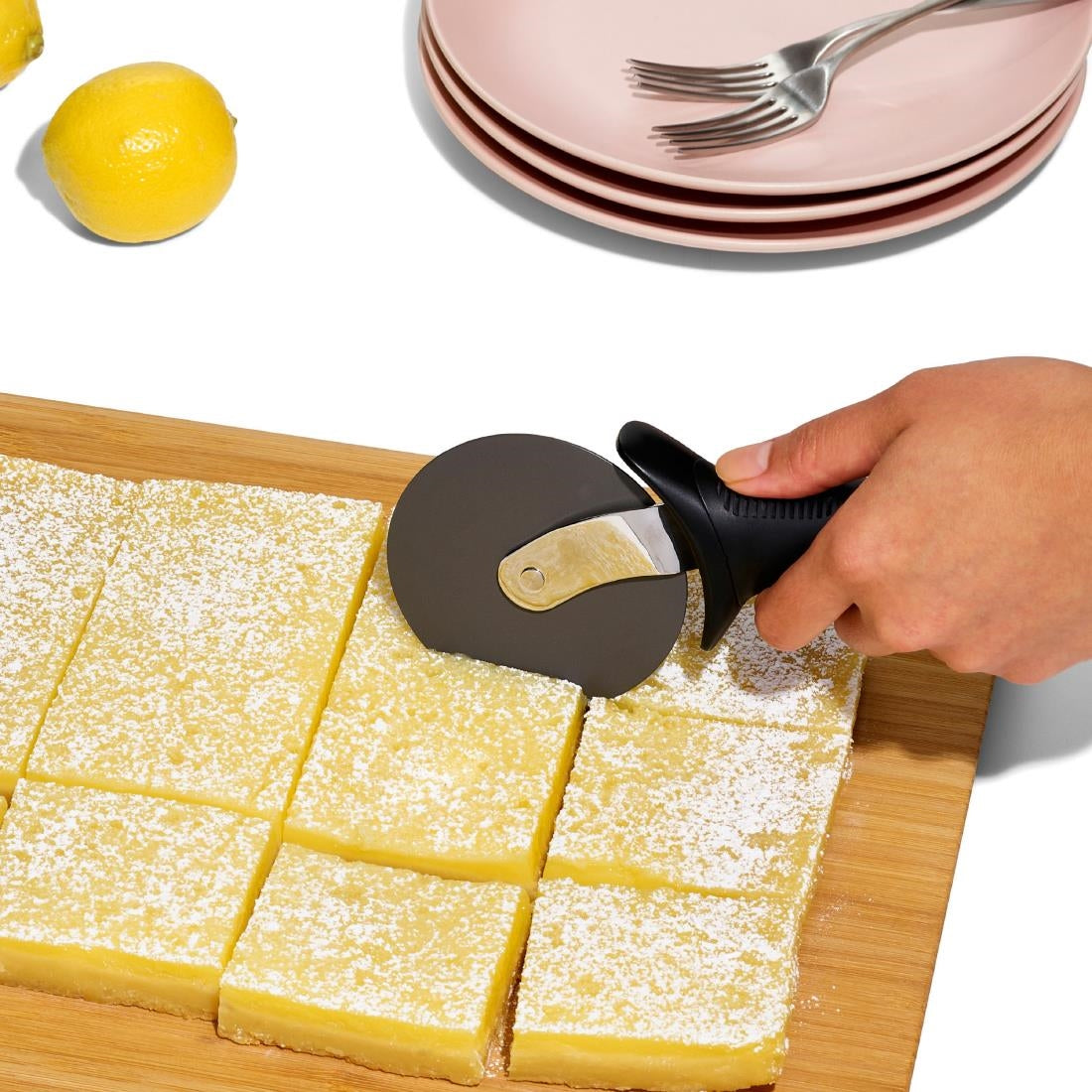 FU279 OXO Good Grips Pizza Wheel for Non Stick Pans