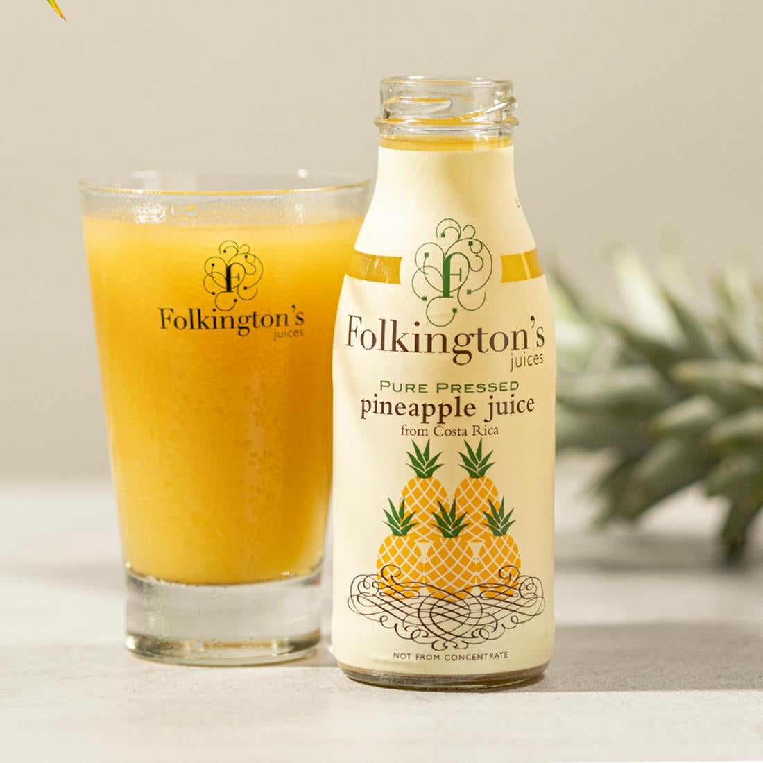 FU466 Folkington's Juices Pineapple Glass Bottle 250ml (Pack of 12)