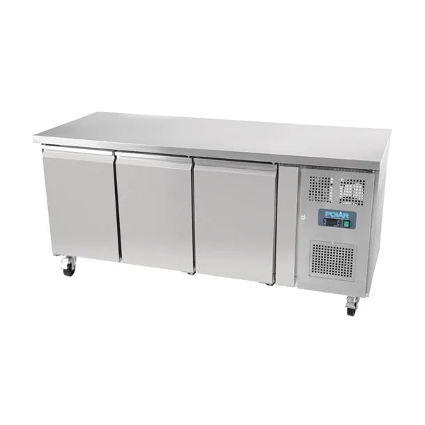 UA048 Polar U-Series Triple Door Counter Fridge 417Ltr 300W. Usable capacity: 291Ltr. R600a