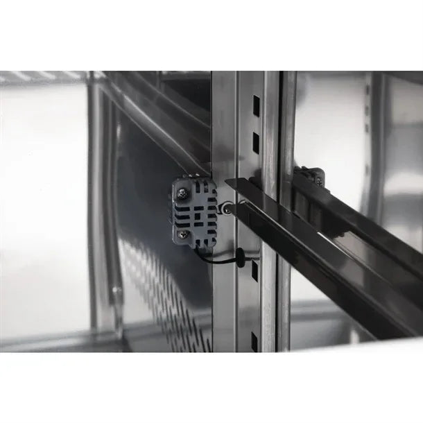 UA048 Polar U-Series Triple Door Counter Fridge 417Ltr 300W. Usable capacity: 291Ltr. R600a