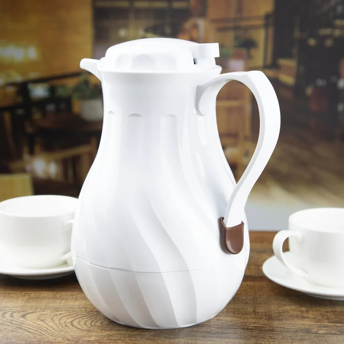 GL971 Olympia Insulated Swirl Jug 2Ltr - JD Catering Equipment Solutions Ltd