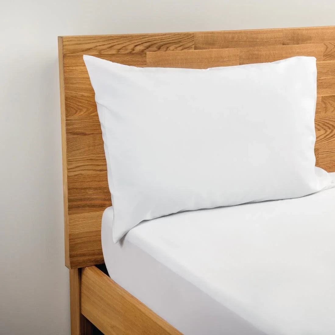 HB914 Mitre Essentials Spectrum Housewife Pillowcase White - JD Catering Equipment Solutions Ltd
