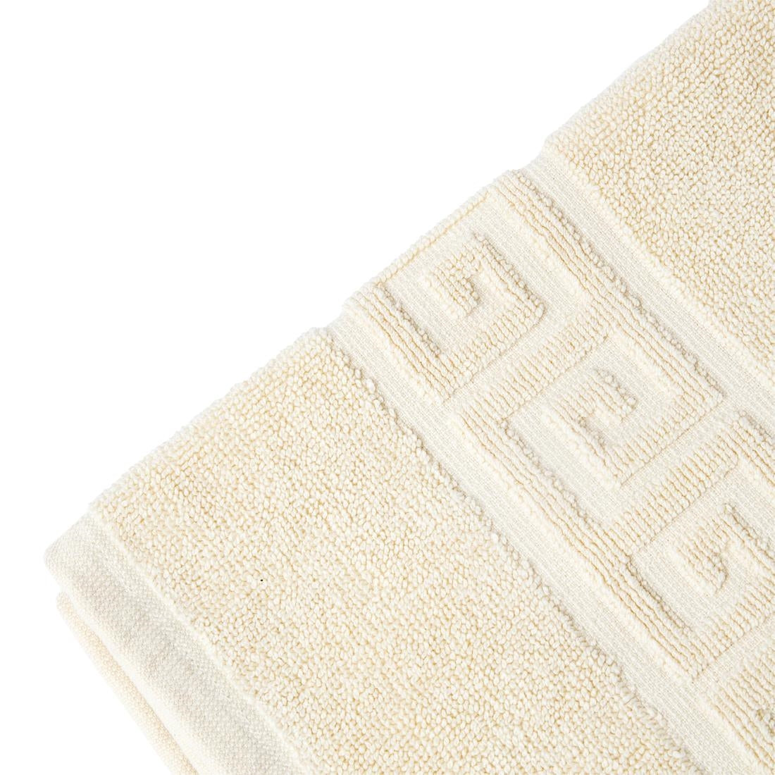 GW358 Mitre Essentials Nova Bath Mat Cream