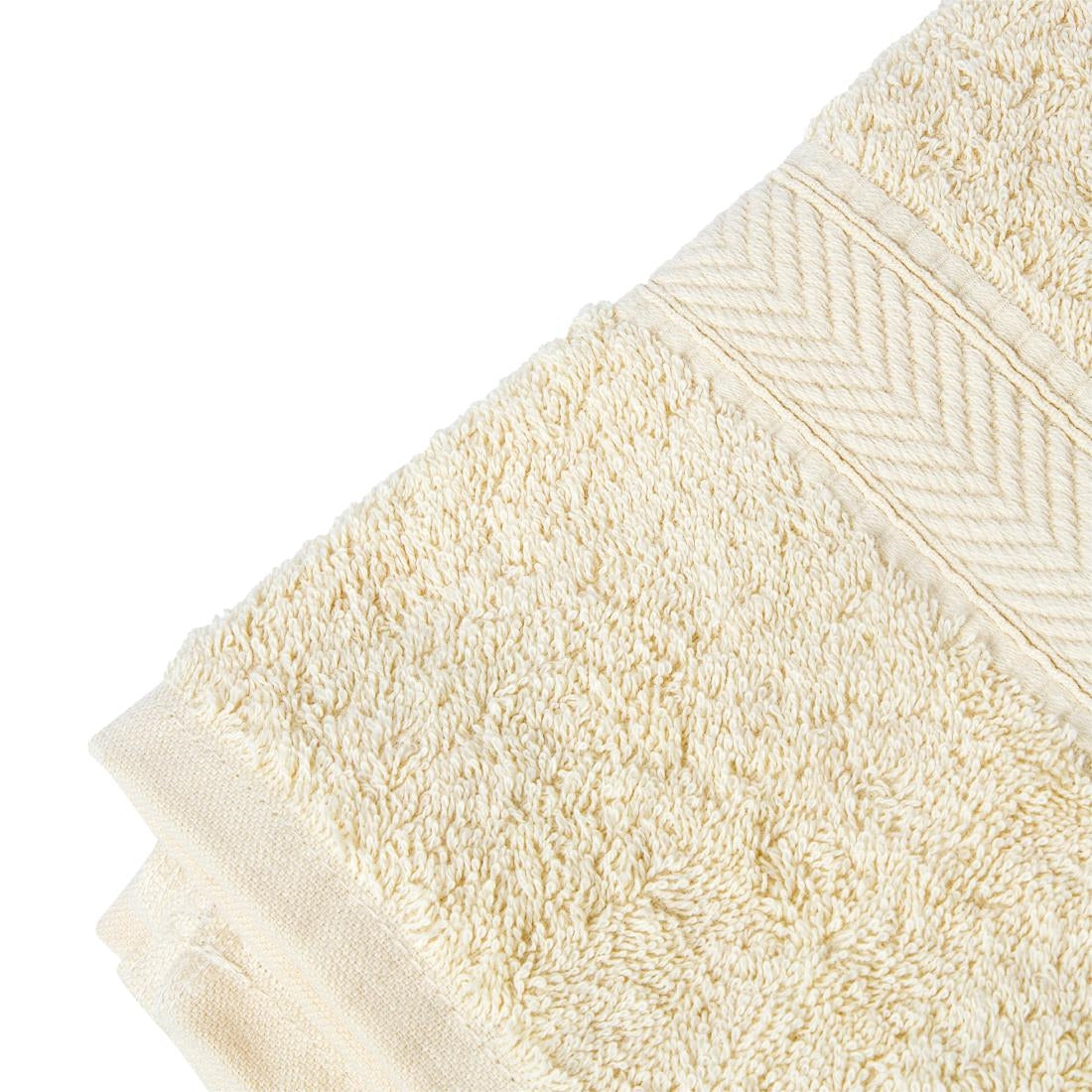 GW360 Mitre Essentials Nova Bath Towel Cream
