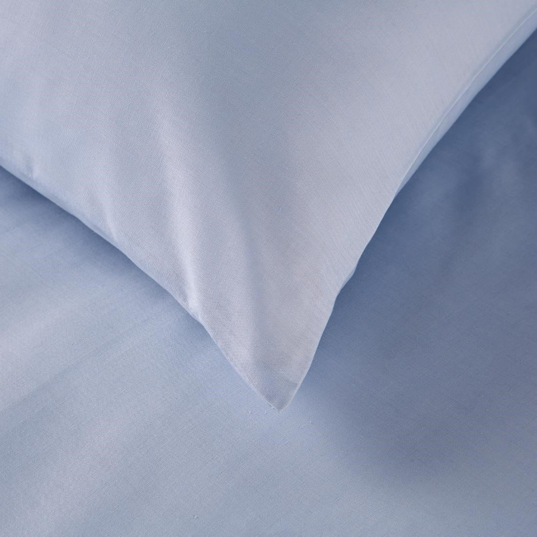 HB915 Mitre Essentials Spectrum Housewife Pillowcase Blue
