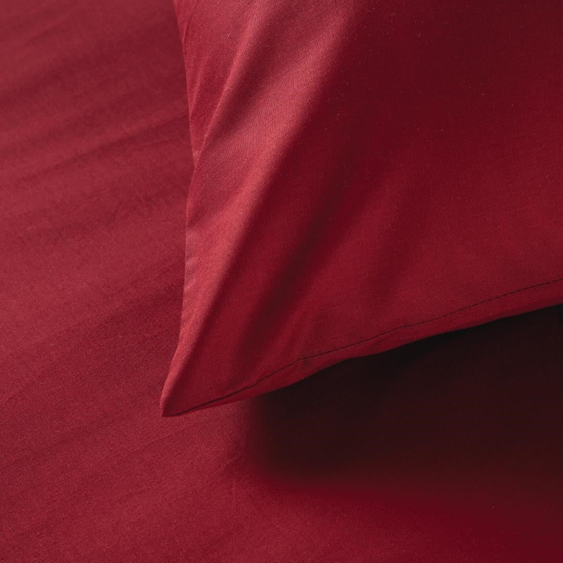 HB916 Mitre Essentials Spectrum Housewife Pillowcase Claret