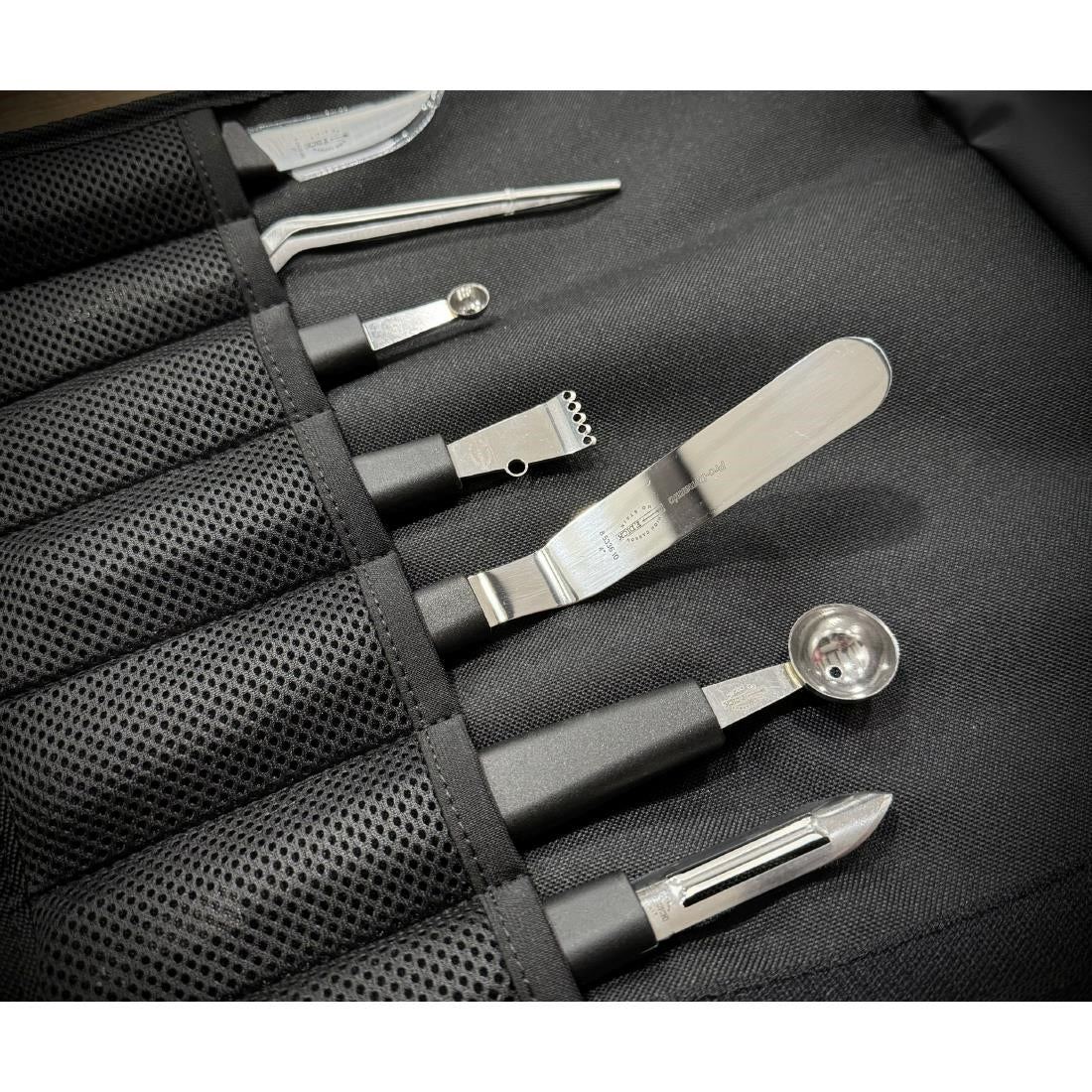 HC604 Dick Knives Garnishing Set (Set of 7 Pieces with Roll Bag)