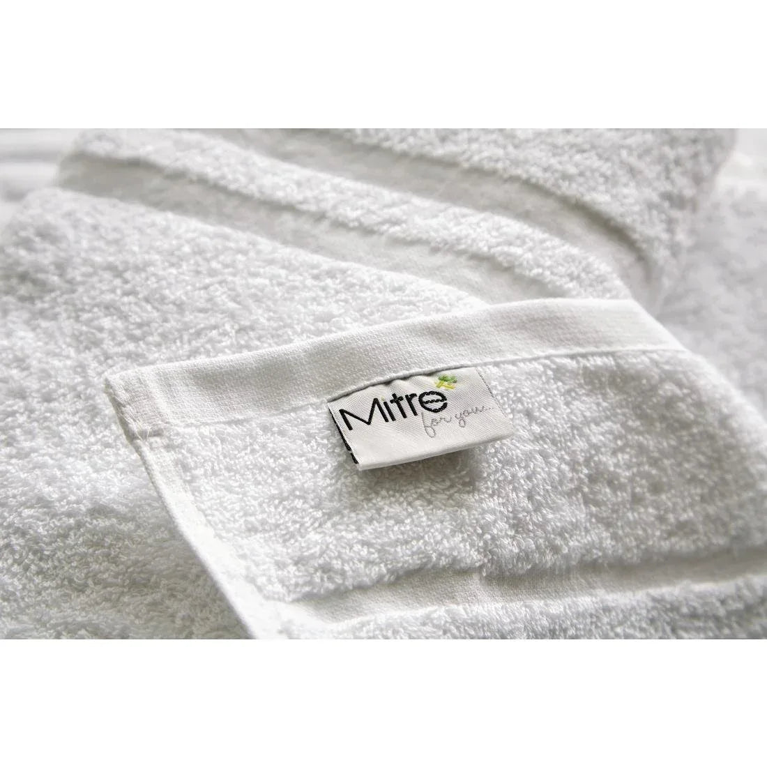 HD220 Mitre Eco Towel - White Bath Sheet 1000x1500mm - JD Catering Equipment Solutions Ltd