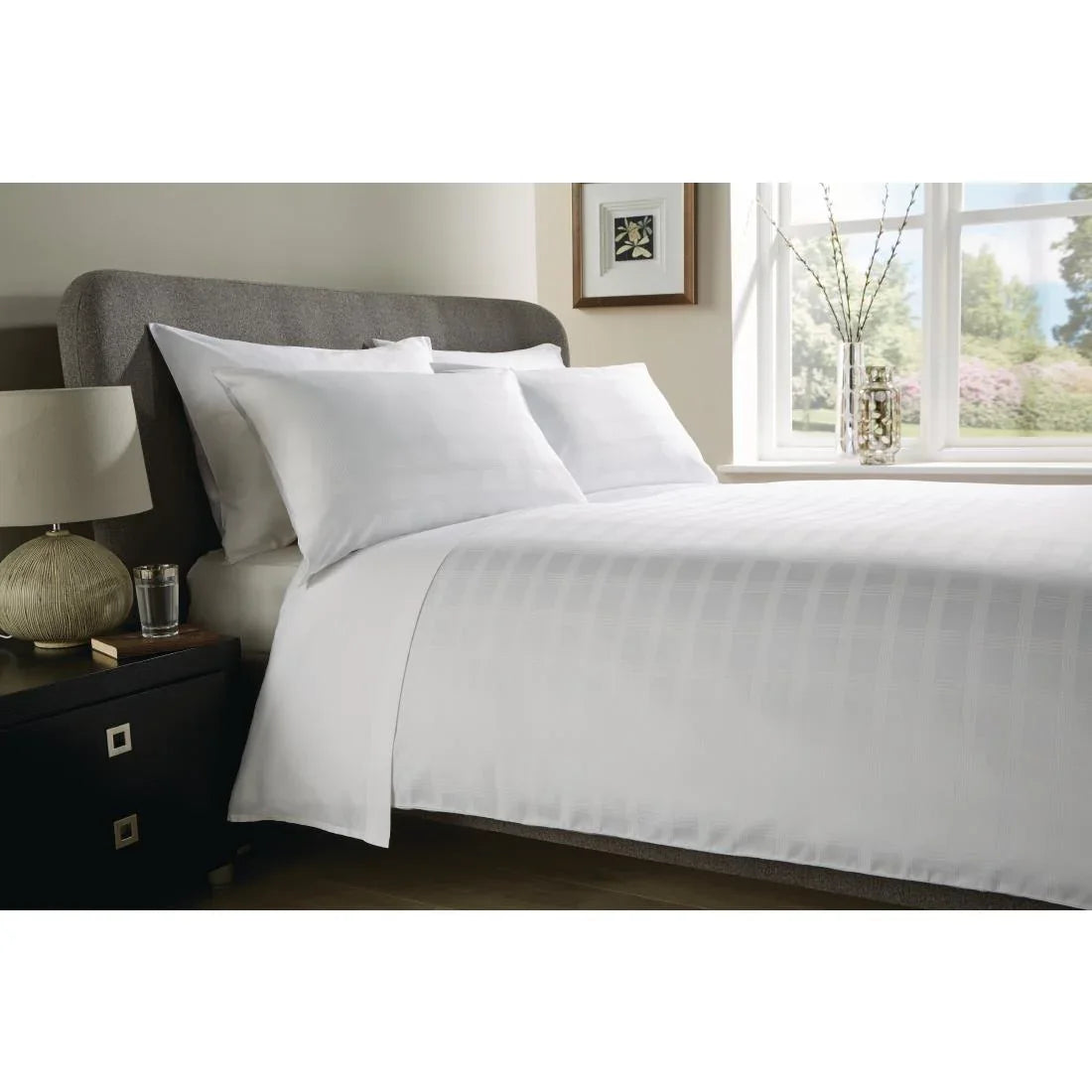 HD287 Mitre Comfort Vercelli Oxford Pillowcases (2 Pack) - JD Catering Equipment Solutions Ltd