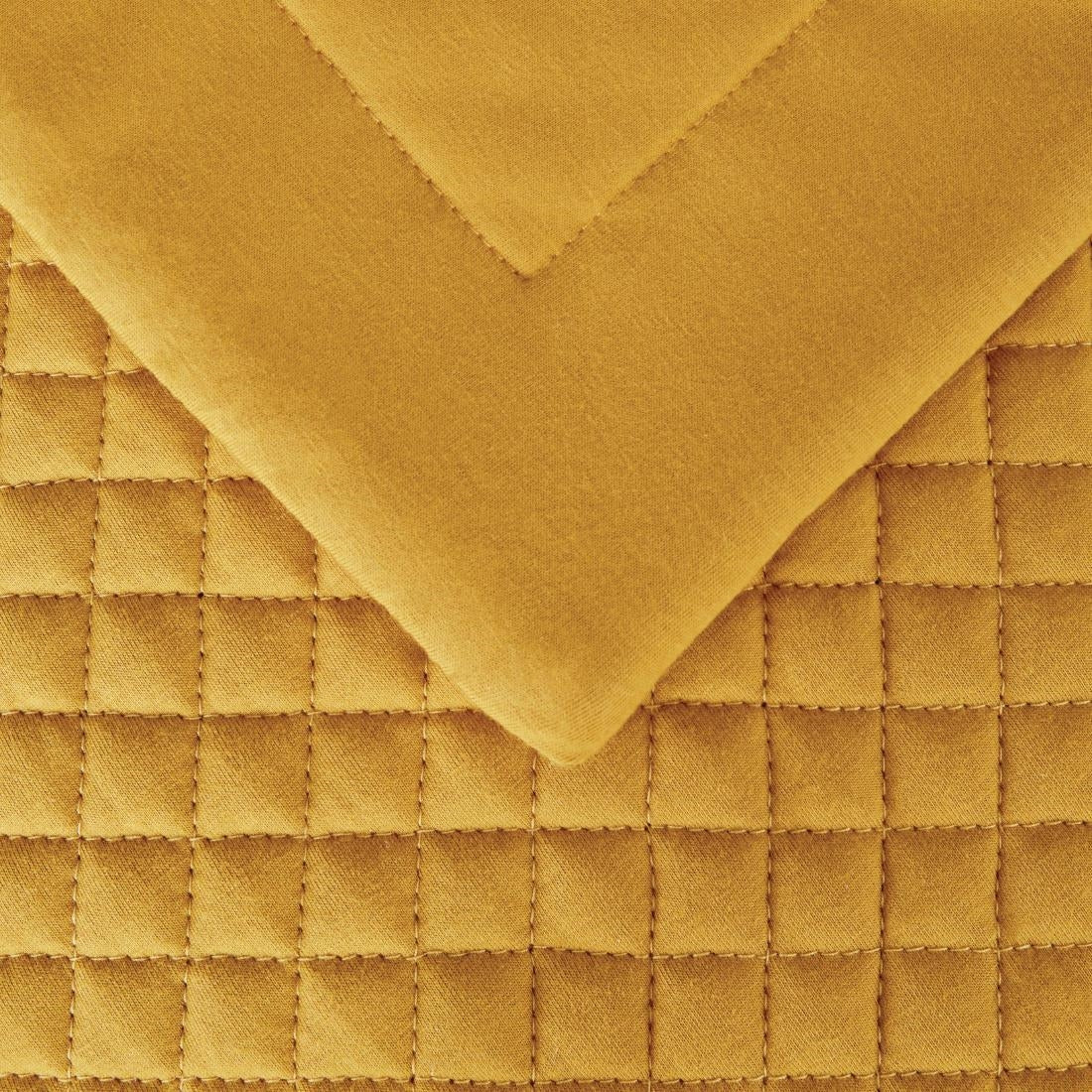 HN842 Mitre Essentials Quilted Waffle Runner Ochre
