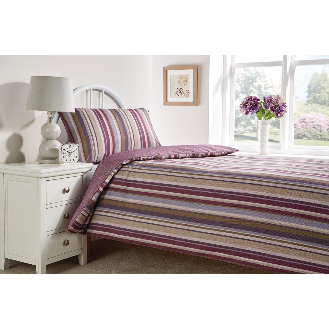 HP034 Mitre Essentials Fiorella Pillowcase Aubergine