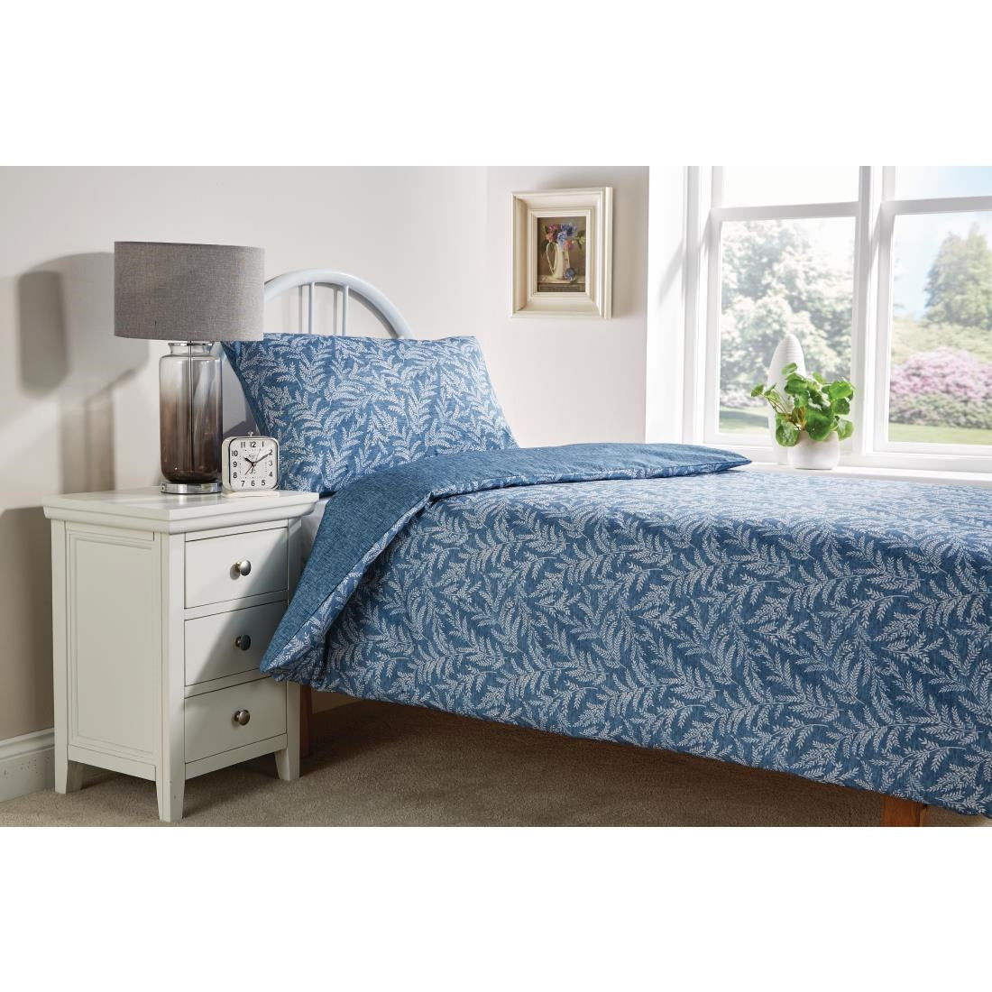 HP041 Mitre Essentials Fiorella Duvet Cover Indigo Single