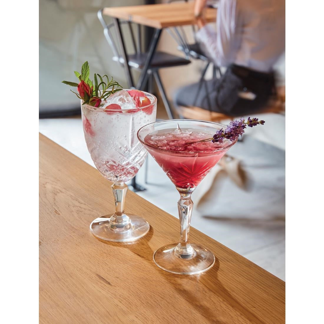 HR710 Arcoroc Broadway Martini/Cocktail Stem Glasses 210ml (Pack of 12)