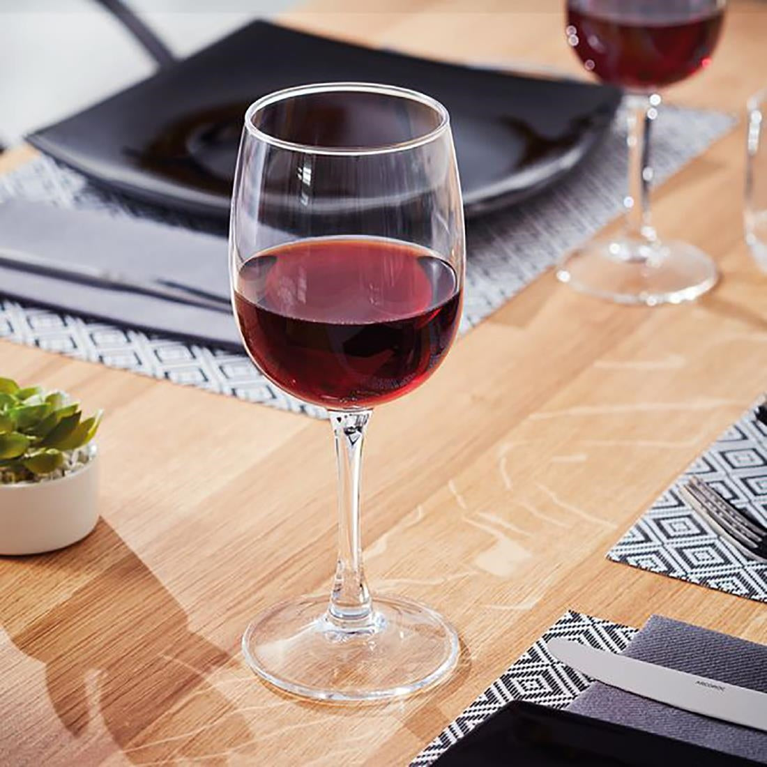 HR783 Arcoroc Elisa Wine Glasses 420ml (Pack of 48)
