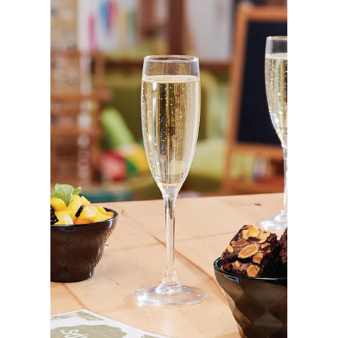 HR926 Arcoroc Vina Flutes 190ml (Pack of 24)