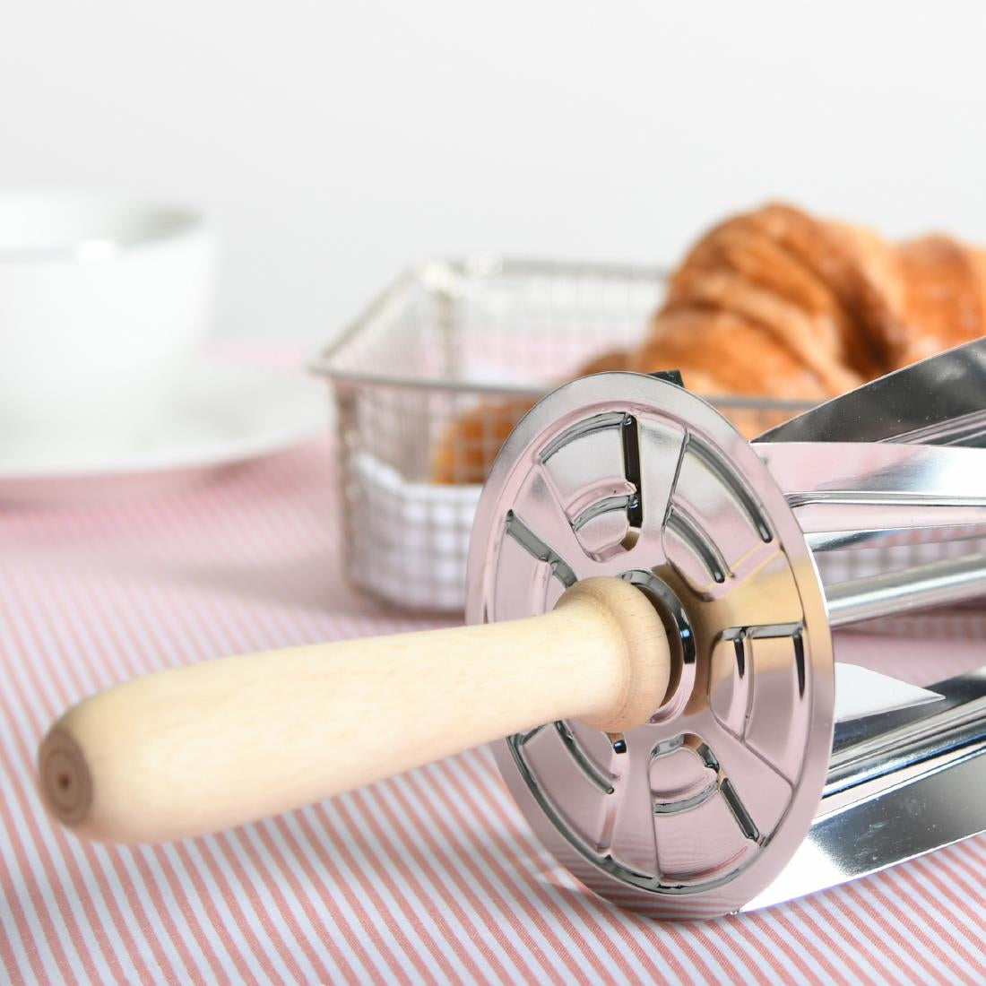 HS517 Gobel Stainless Steel Croissant Roller Cutter with Wooden Handle 510x95x95mm