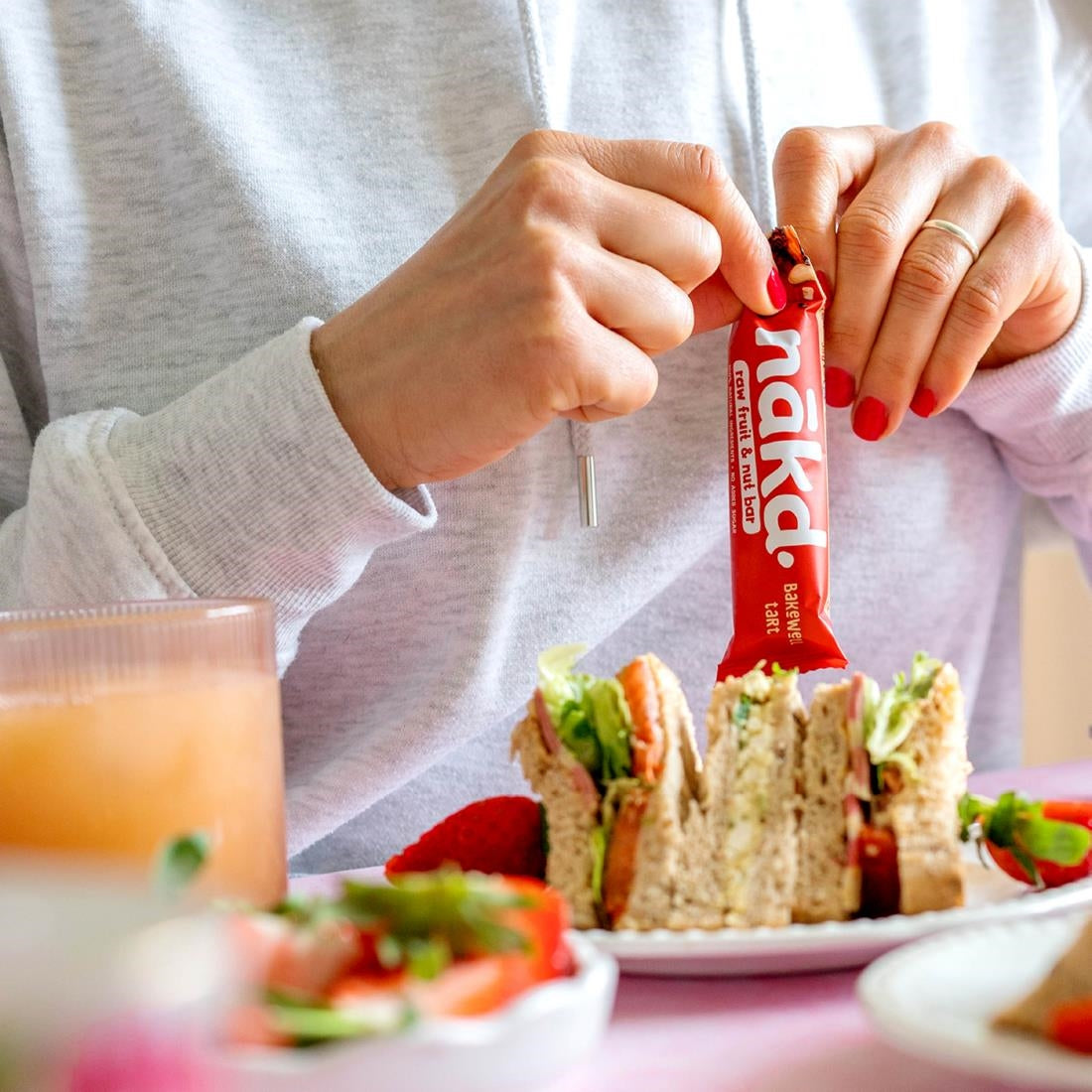 HS826 Nakd Bar Bakewell Tart 35g (Pack of 18)