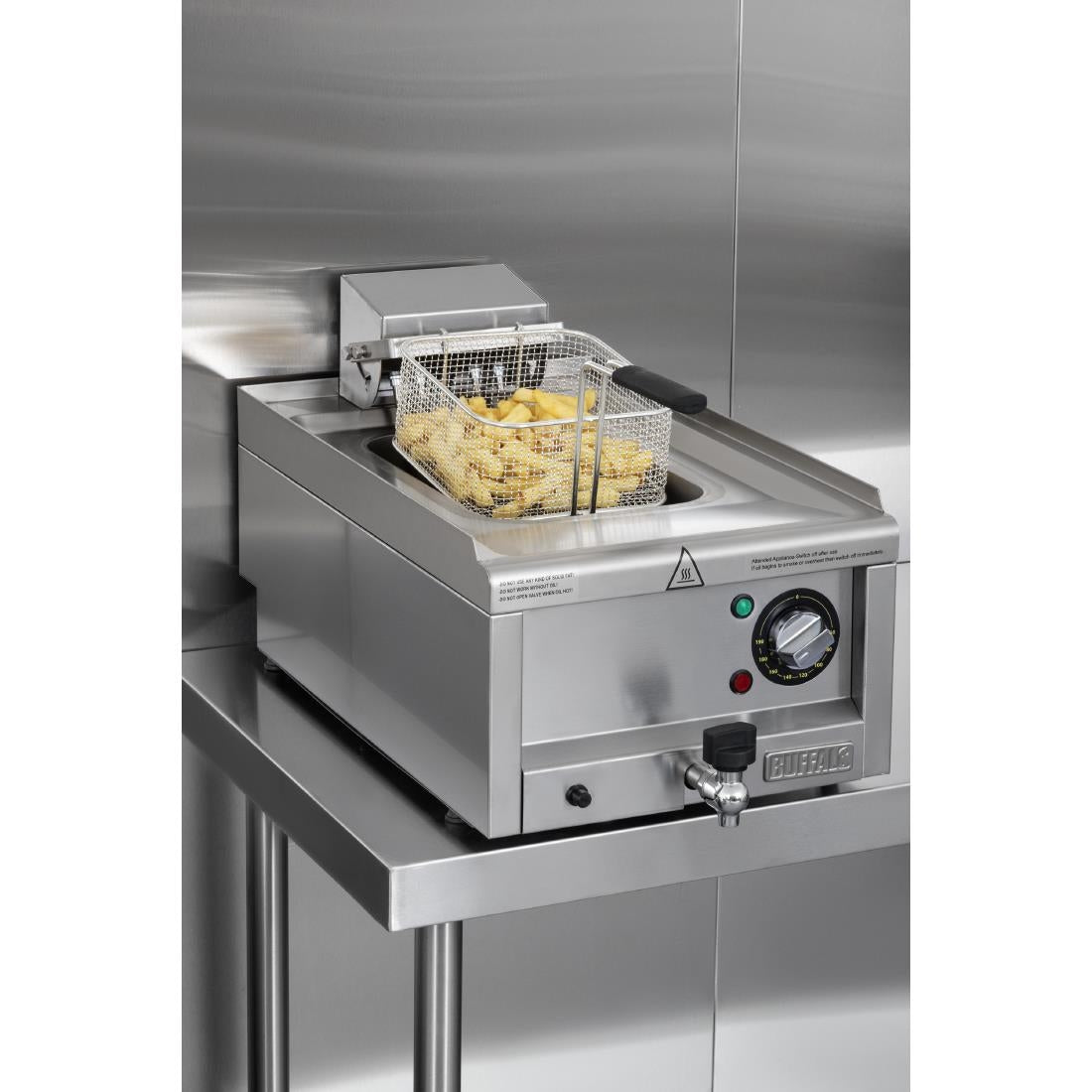 HT756 Buffalo 600 Series Single Tank Electric Fryer 8Ltr