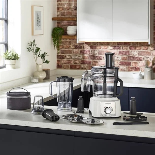HW195 Kenwood Multipro Express 4-in-1 White Food Processor with Direct Serve FDP65.860WH