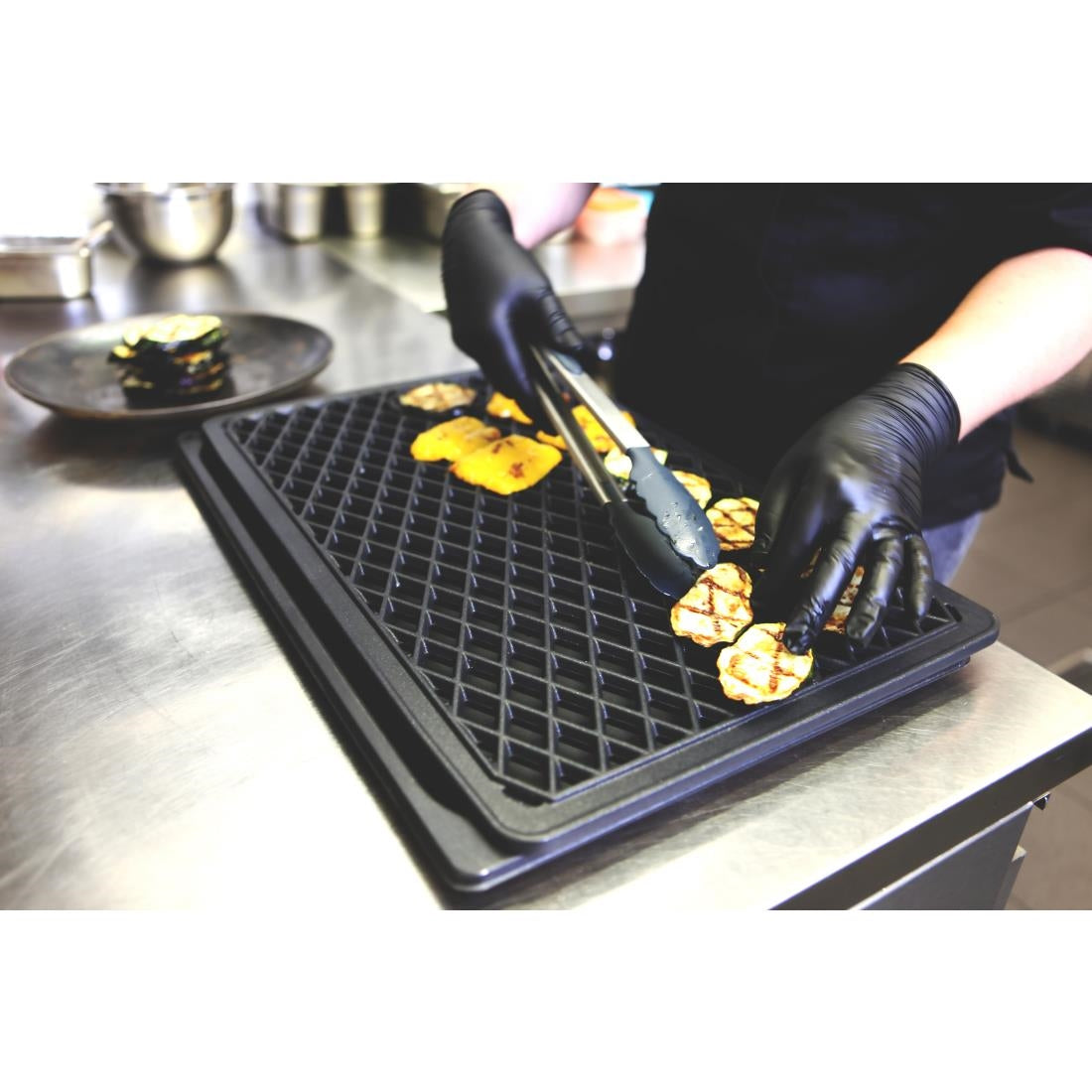 HW236 - AMT Double Sided BBQ Pattern Tray GN 1/1