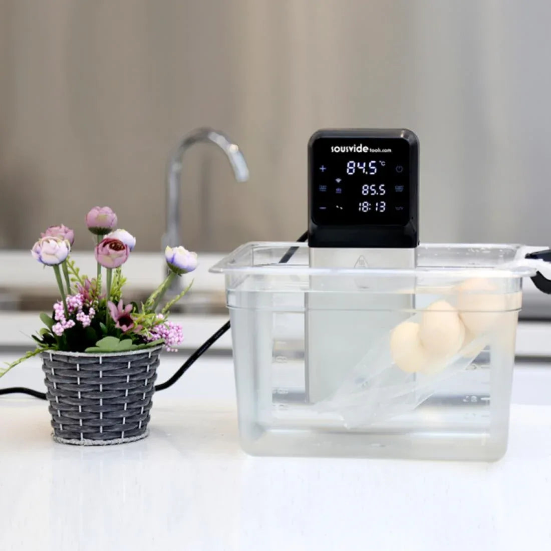 HW489 Sous Vide Tools iVide Plus Junior Sous Vide Cooker with WIFI SVT-01005