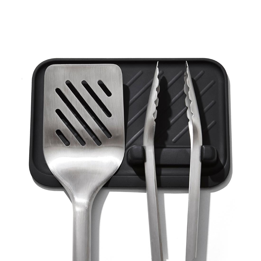 HW664 Oxo GG Grilling Set- Turner, Tongs and Tool Rest (Pack 3)