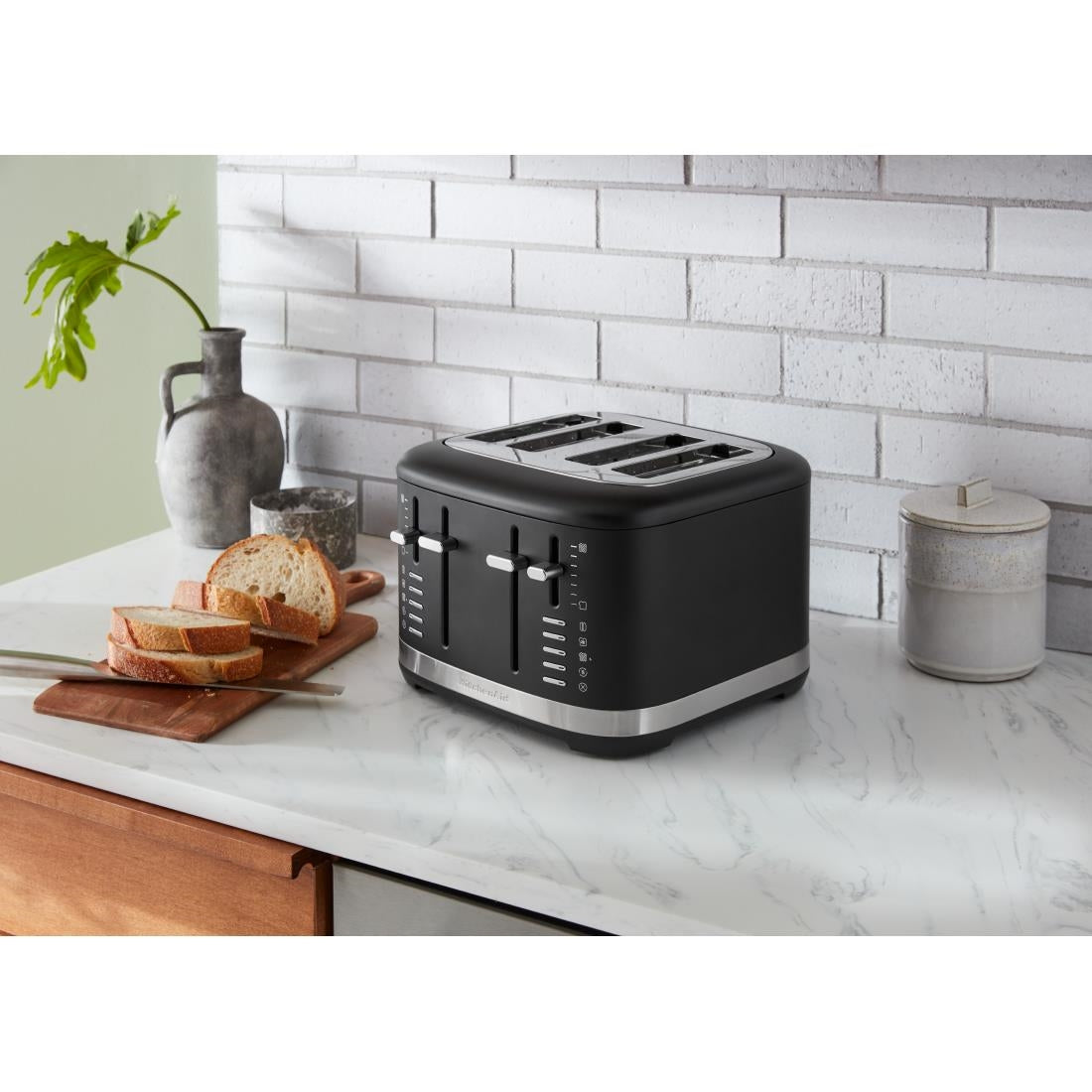 HW787 KitchenAid 4 Slot Manual Toaster Matte Black