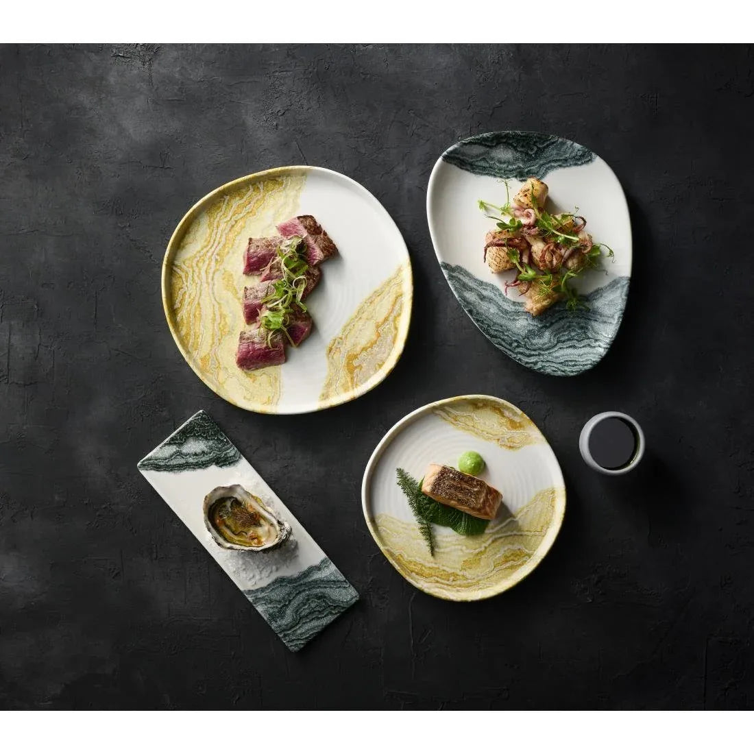 HX186 Churchill Tide Black Triangle Chefs Plates 255 x 203mm (Pack of 12)
