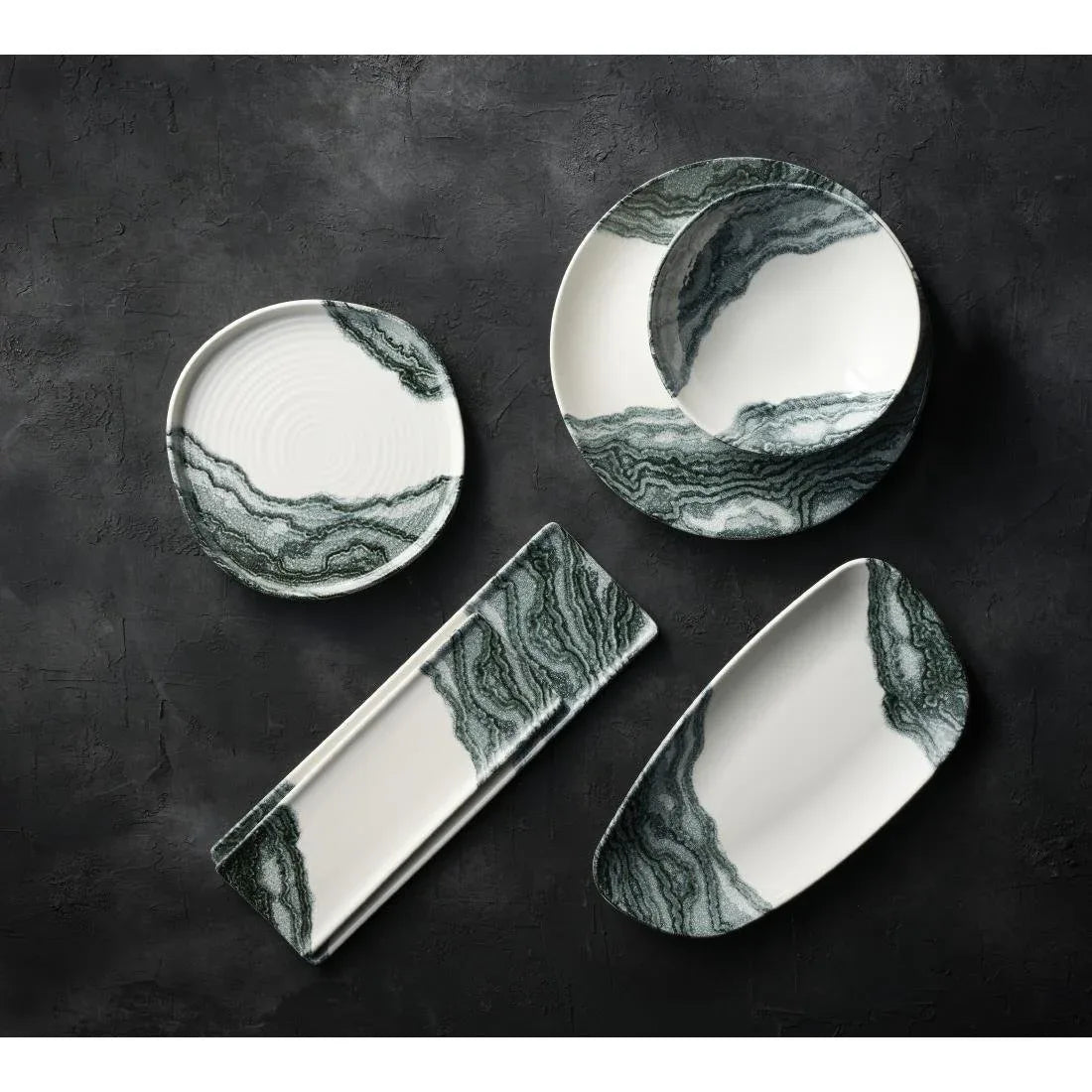 HX180 Churchill Tide Black Evolve Coupe Plates 220mm (Pack of 12)