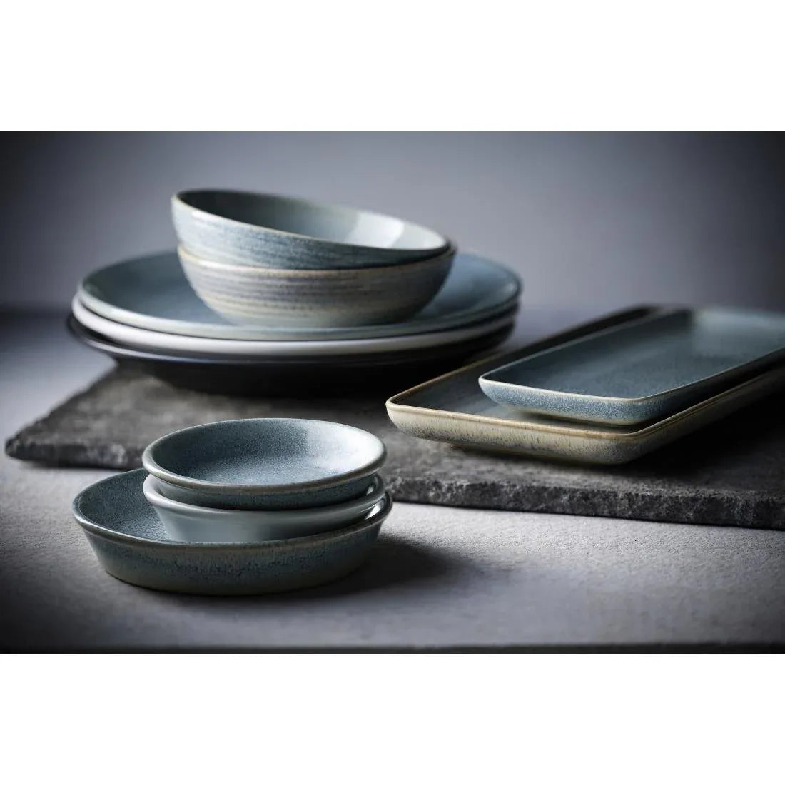 HX218 Dudson Evo Azure Rectangular Platters Blue 254x101mm (Pack of 6)