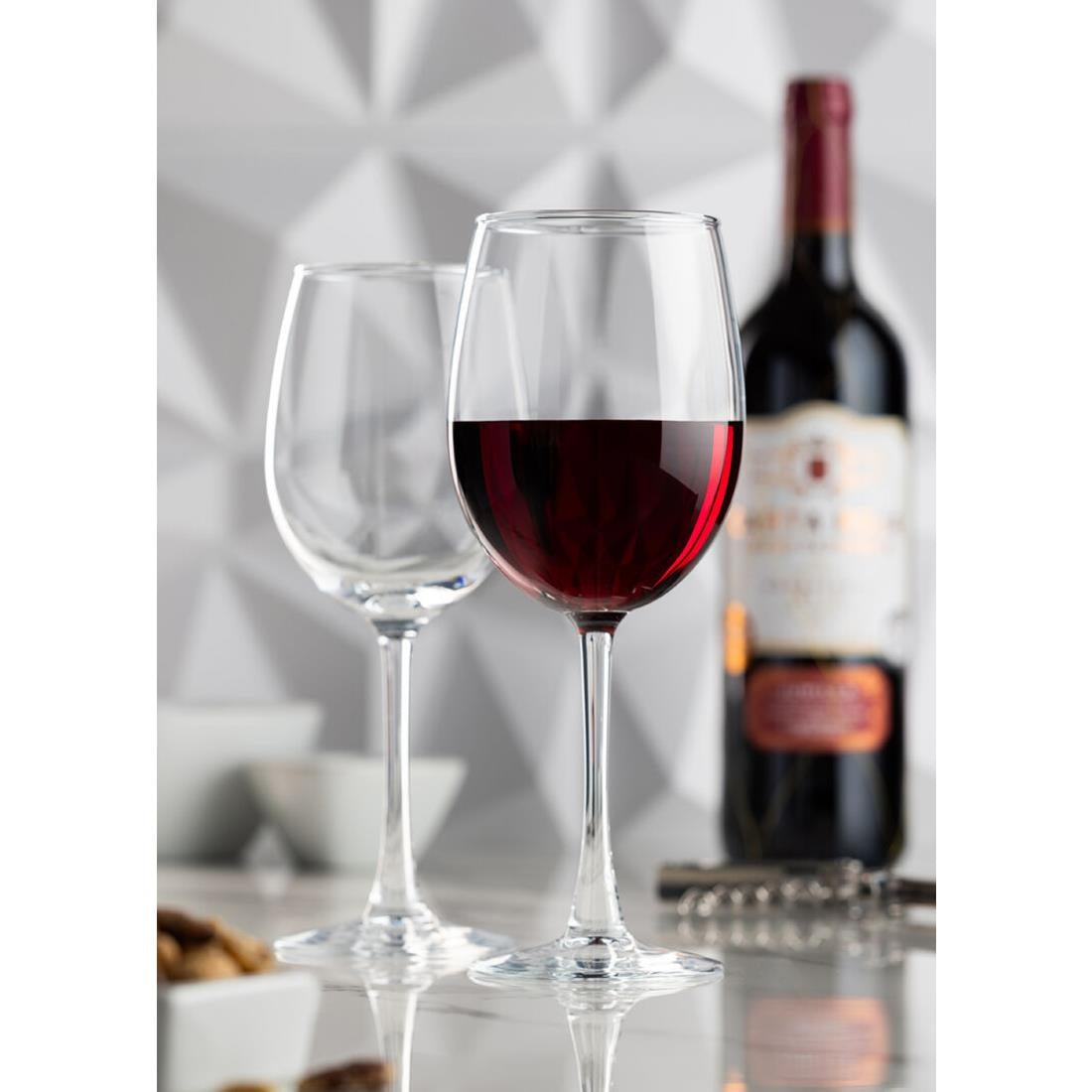 HX371 Utopia Vino Wine Glasses 470ml Marked at 250ml (Pack of 24)