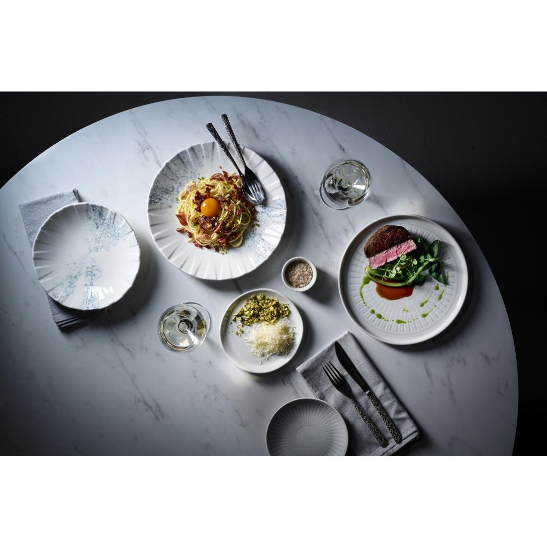 HY929 Churchill Smoke Grey Coupe Plates 273mm (Pack of 6)