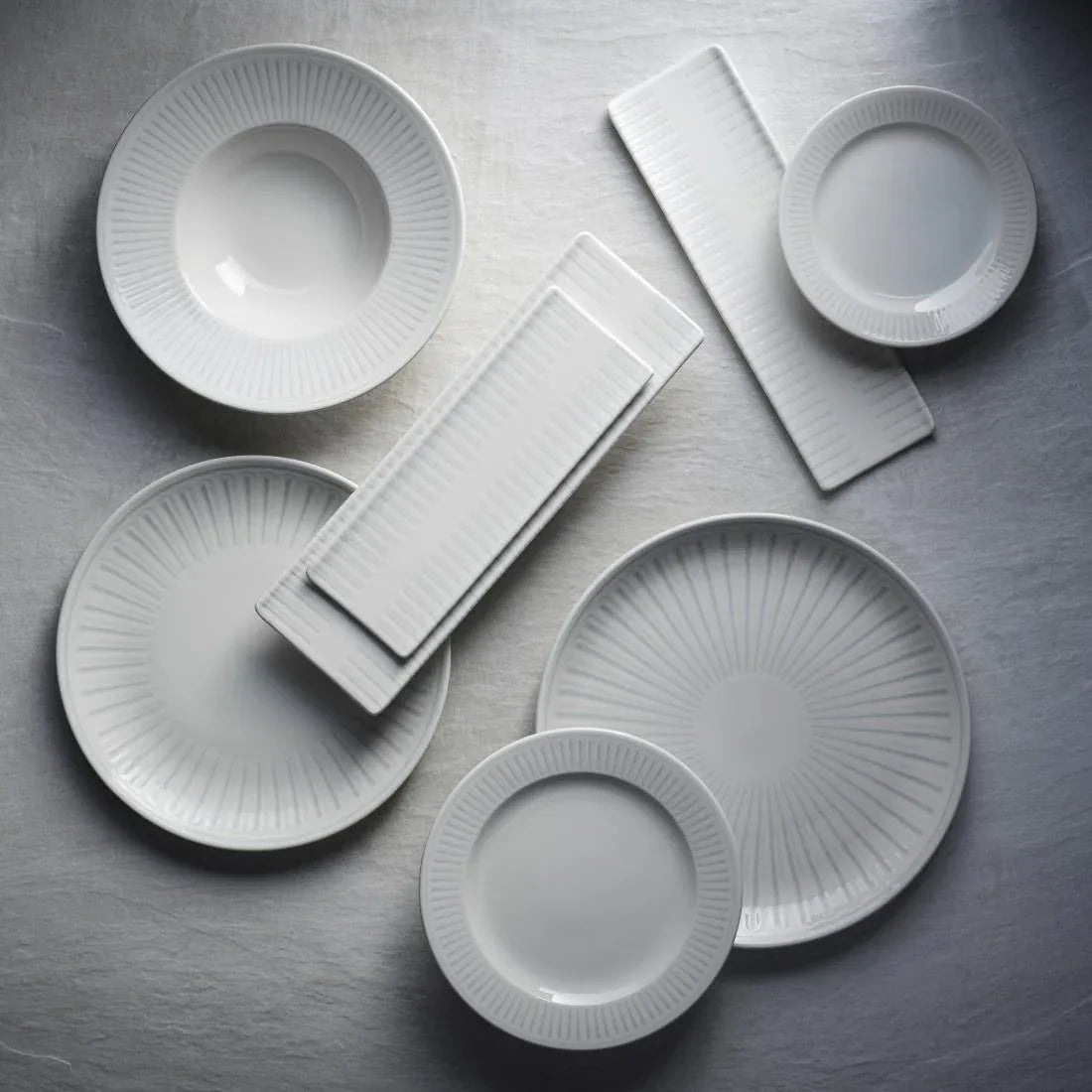 HY902 Churchill Era Grey Evolve Coupe Plates 222mm (Pack of 12)