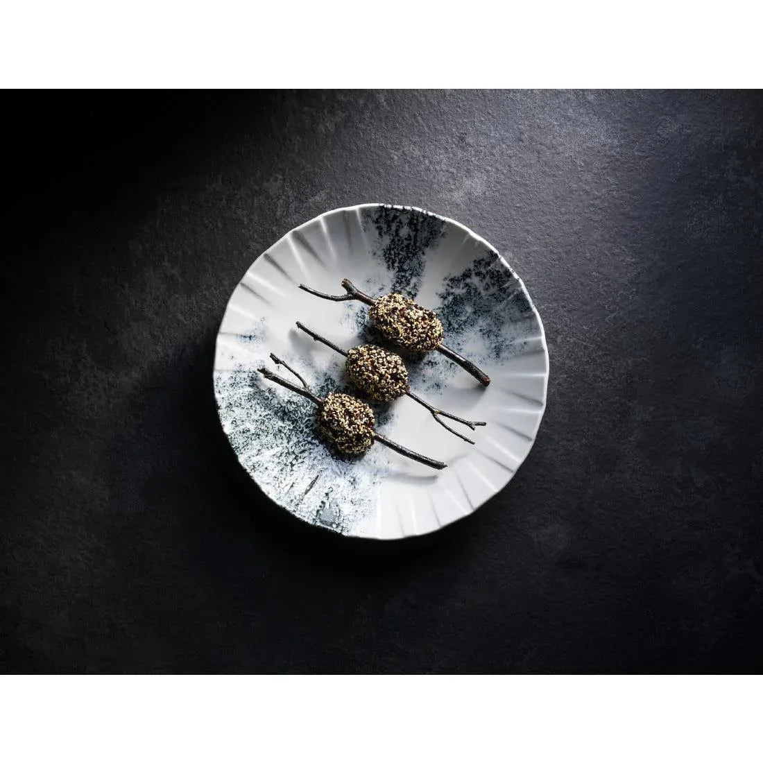 HY926 Churchill Smoke Black Coupe Plates 237mm (Pack of 6)