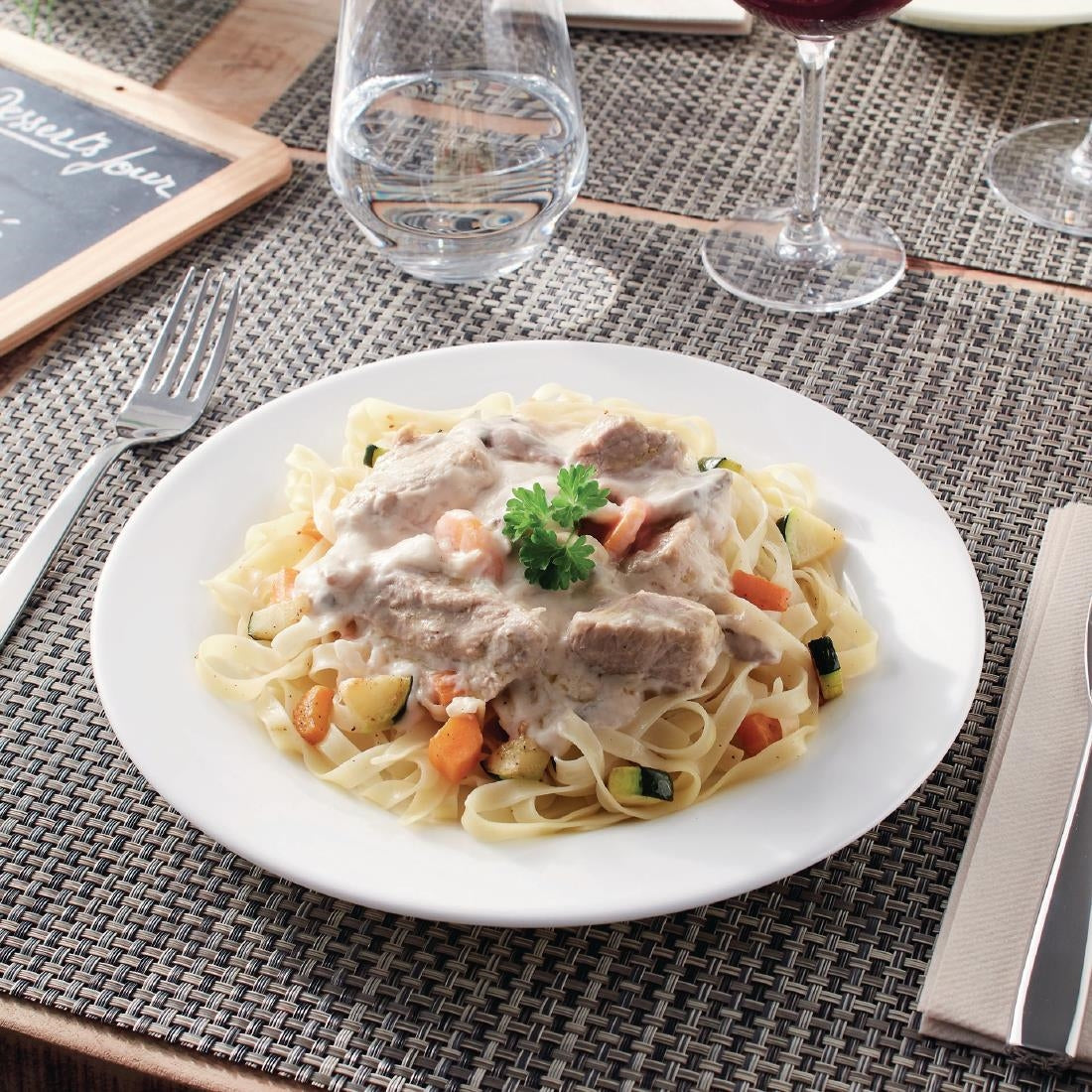 HZ458 Arcoroc Intensity White Soup Plates 220mm (Pack of 24)