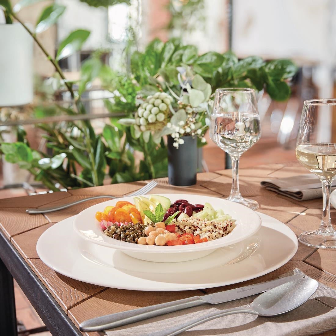 HZ458 Arcoroc Intensity White Soup Plates 220mm (Pack of 24)