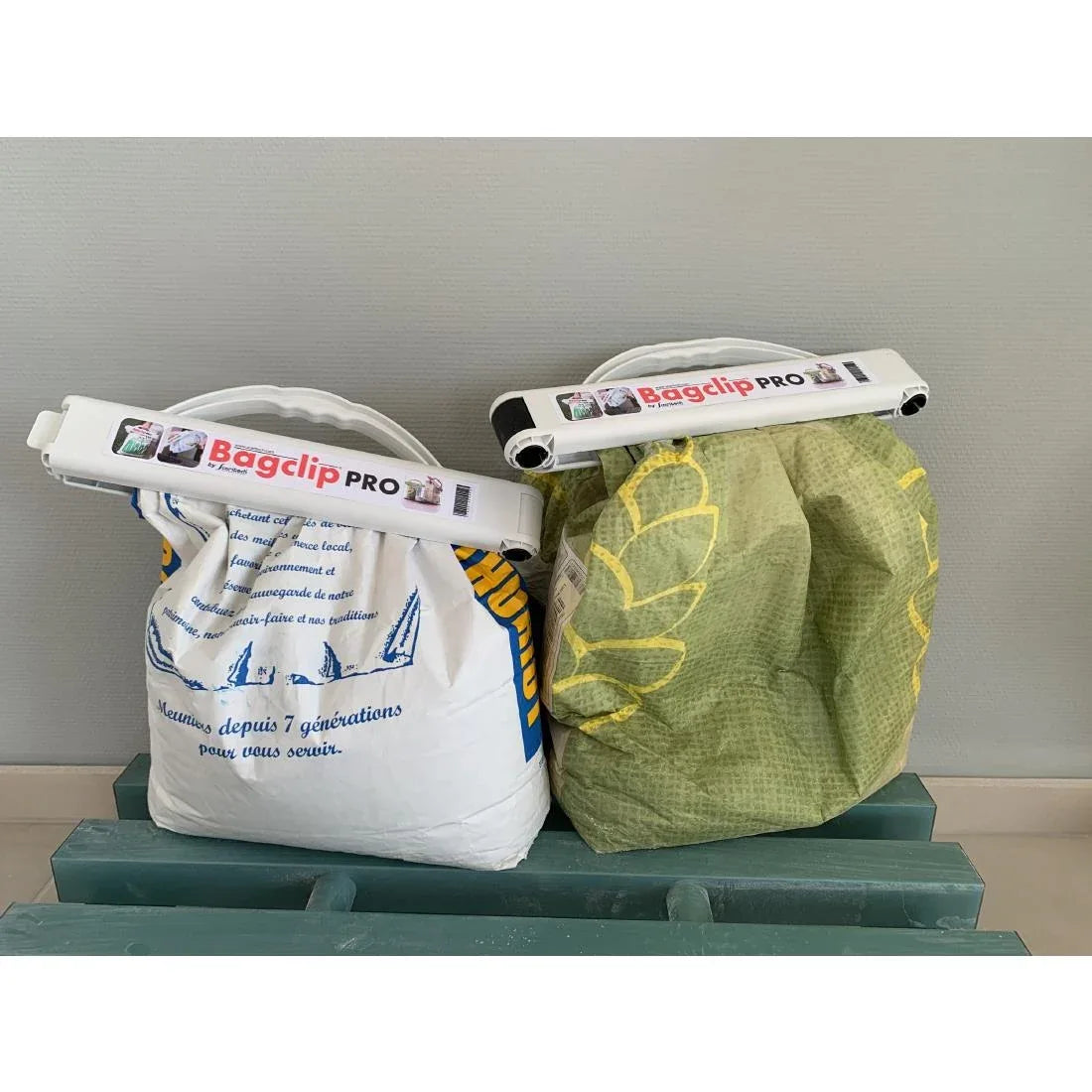 HZ562 - Scaritech Bag Pliers Bagclip Pro White