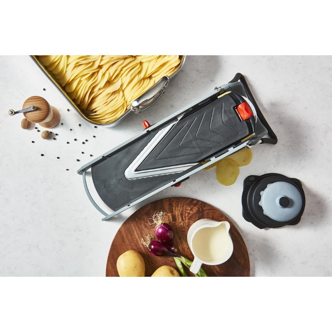 HZ601 - De Buyer Mandolin Viper Julienne 4-10mm